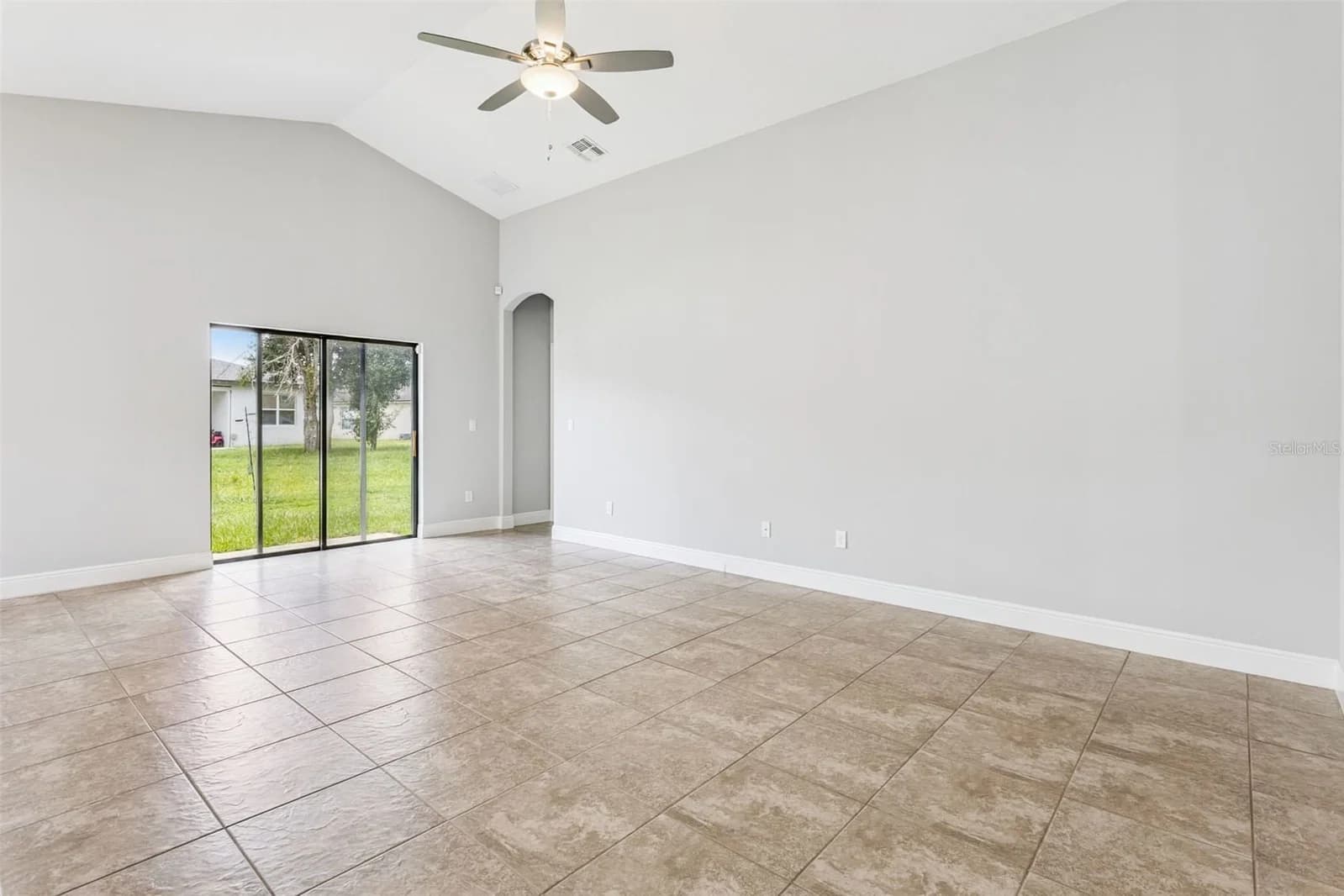 1144 CAMBOURNE DR 4