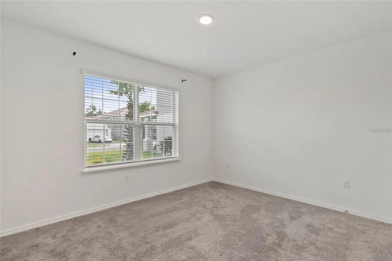 1154 OAK BLUFF 3
