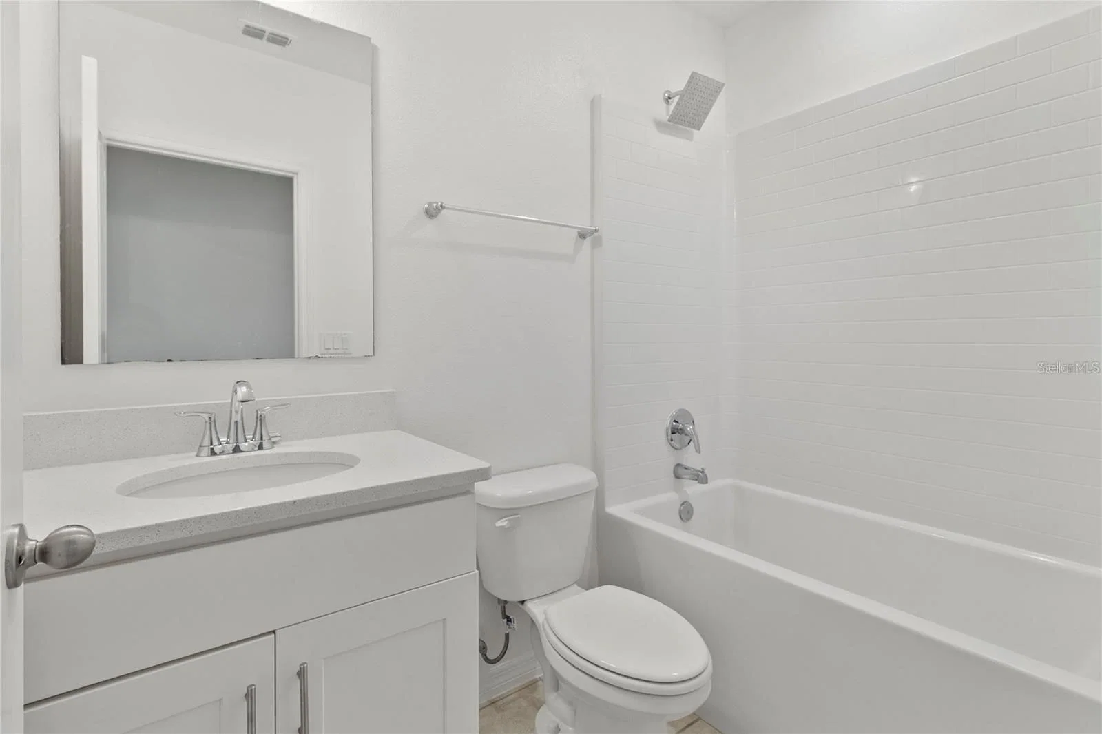 1154 OAK BLUFF 5