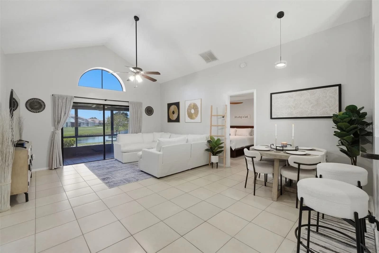 1009 WHALEBONE BAY 4