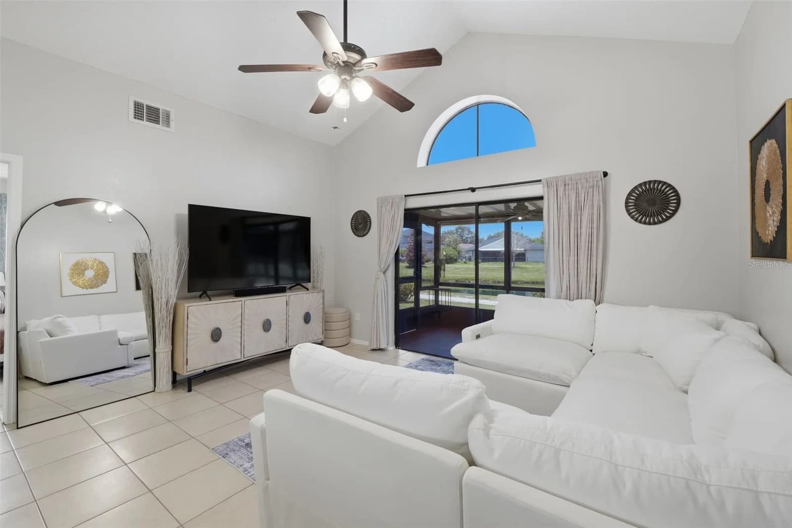 1009 WHALEBONE BAY 5