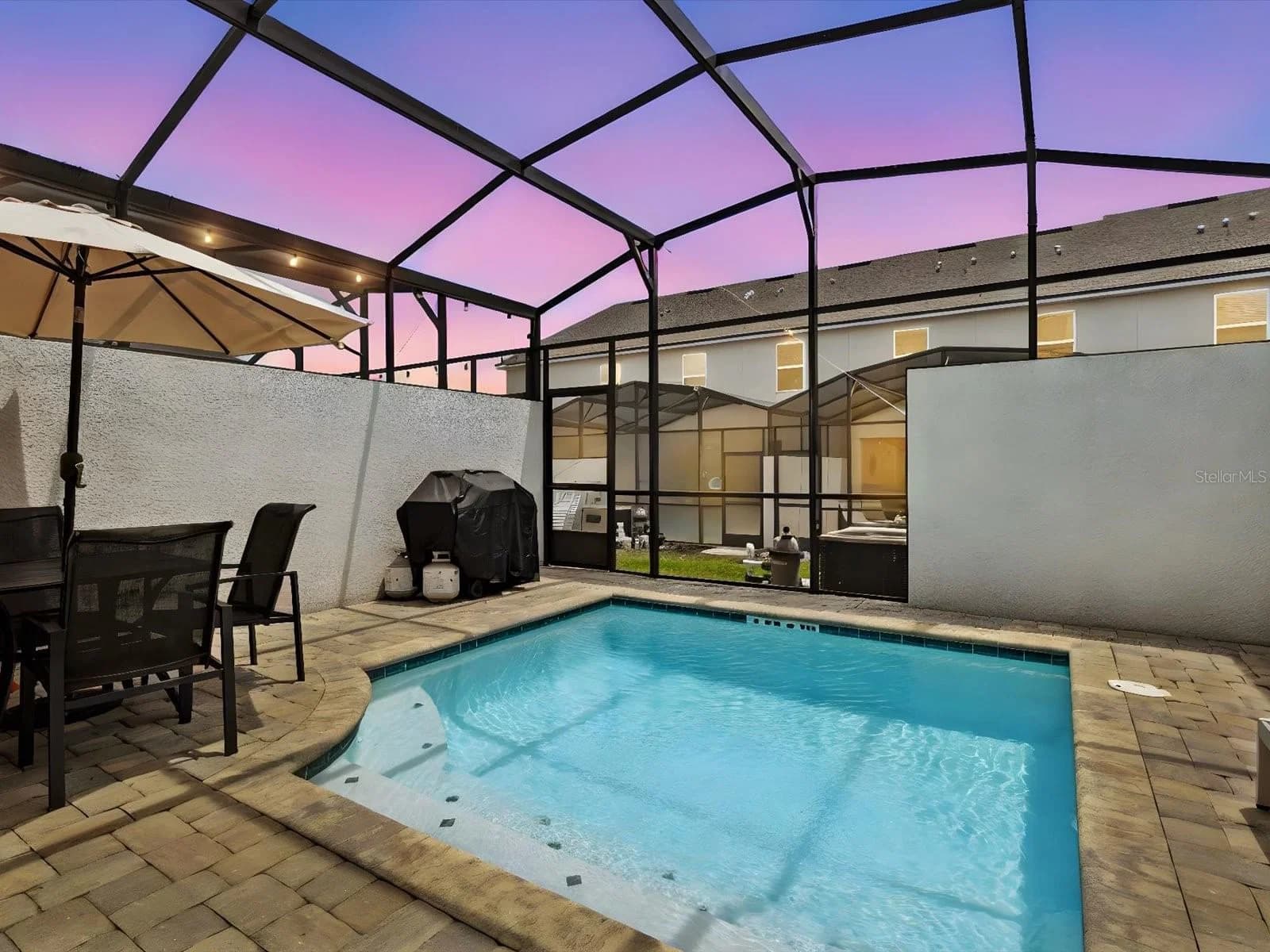 1632 TROPICAL PALMS 2