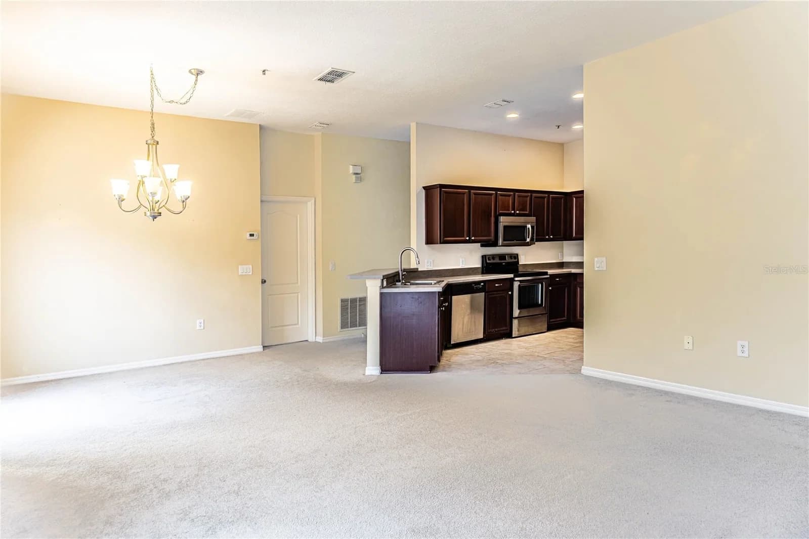 6438 GOLDENROD 5