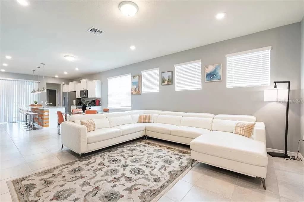 7243 OAKMOSS 5