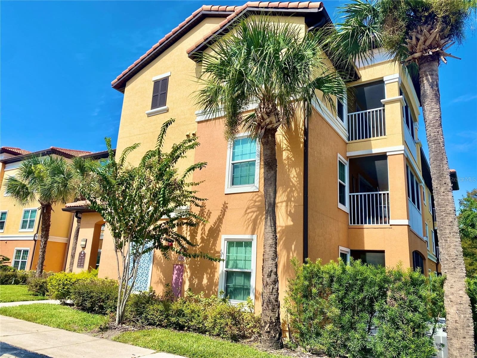 5467 VINELAND, Orlando, FL 32811