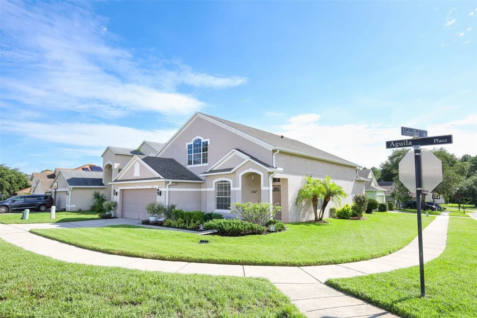 4715 AGUILA, Orlando, FL 32826 2