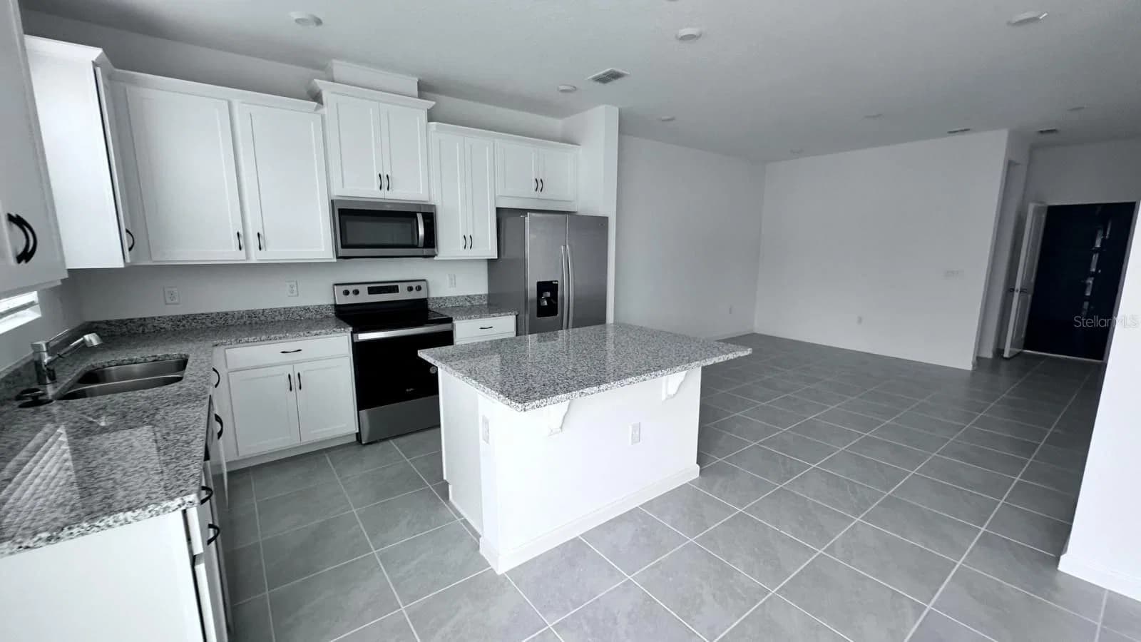1167 BOARDWALK 3