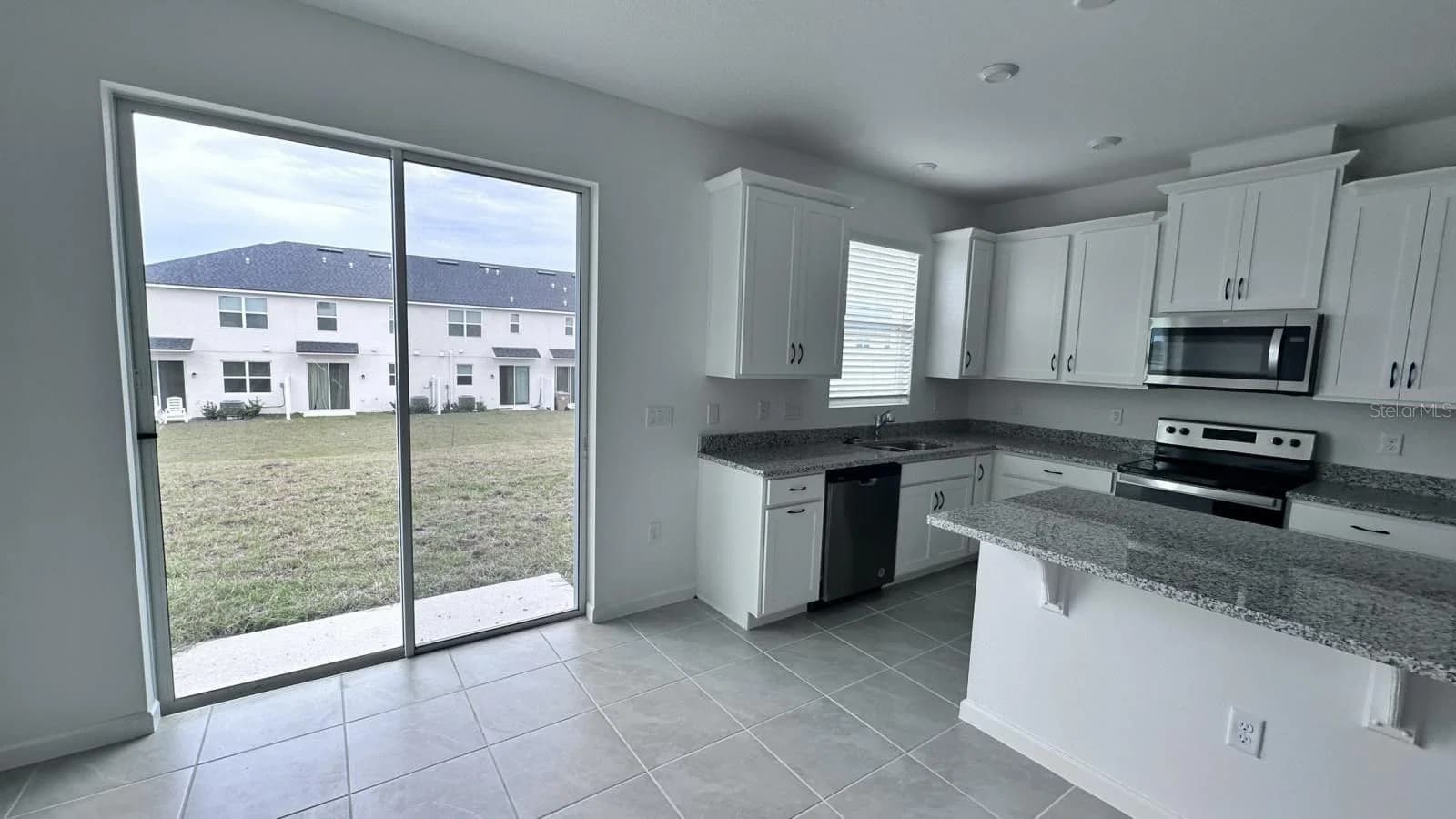 1167 BOARDWALK 4