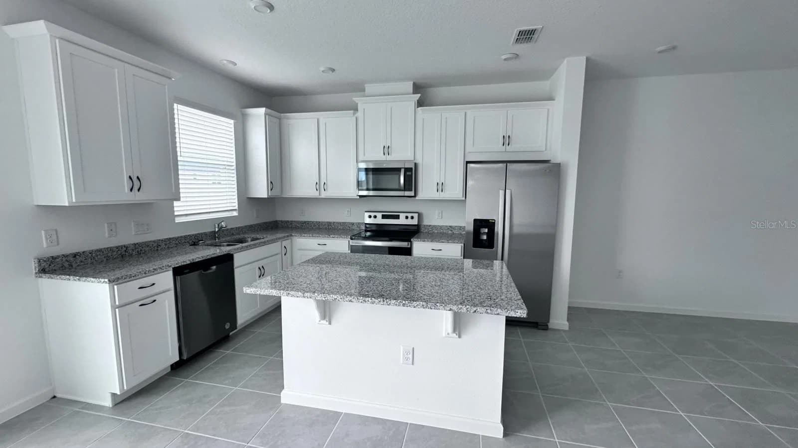 1167 BOARDWALK 5