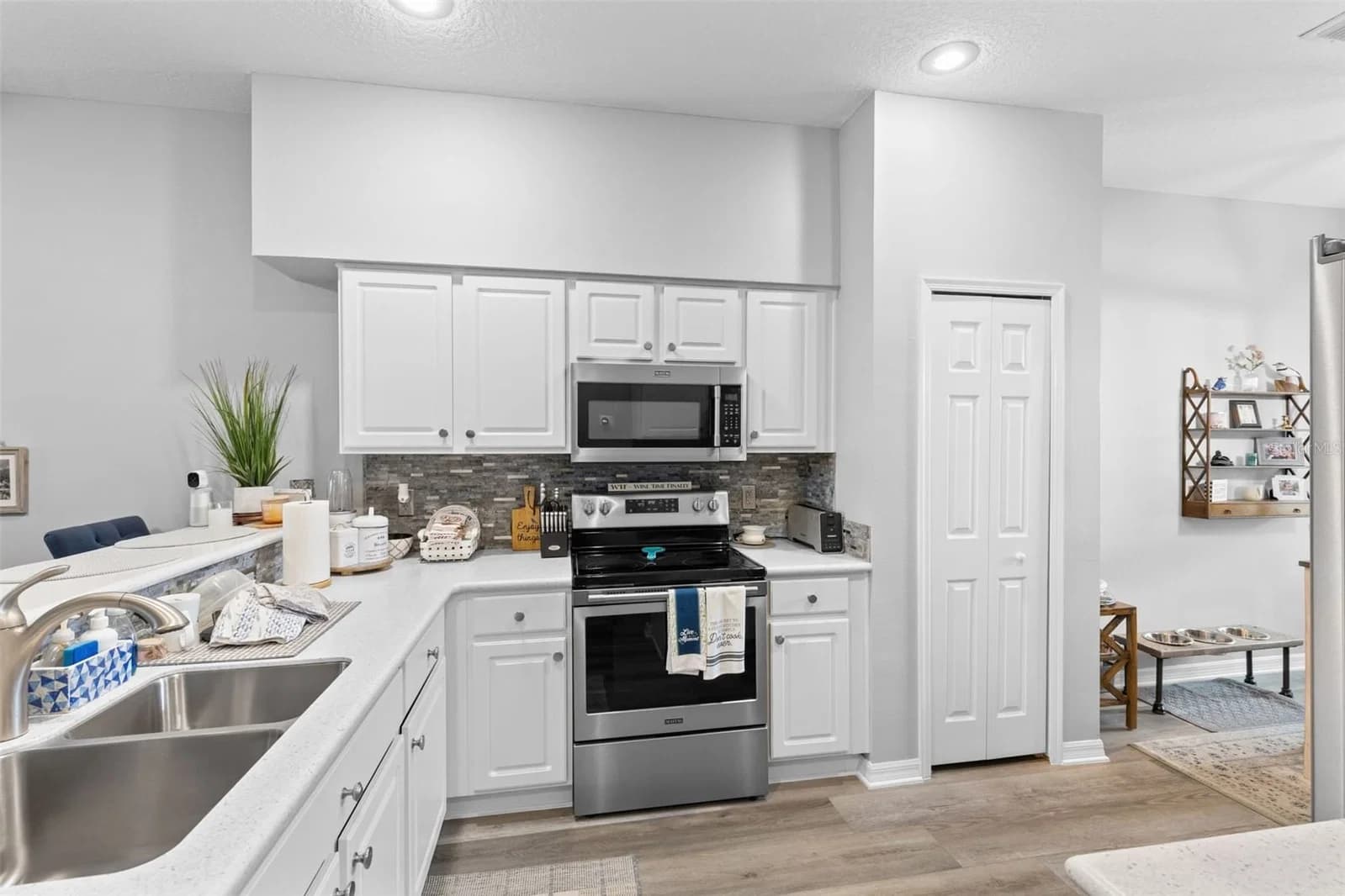 146 CLUB VILLAS 4