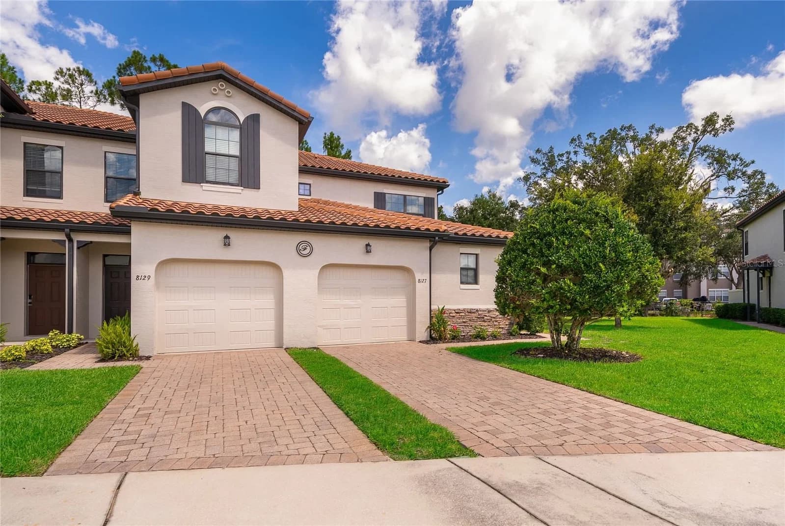 8127 ROSEVILLE 4
