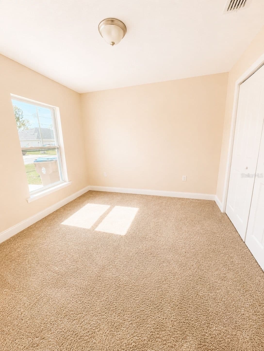 1002 MAYFAIR 5