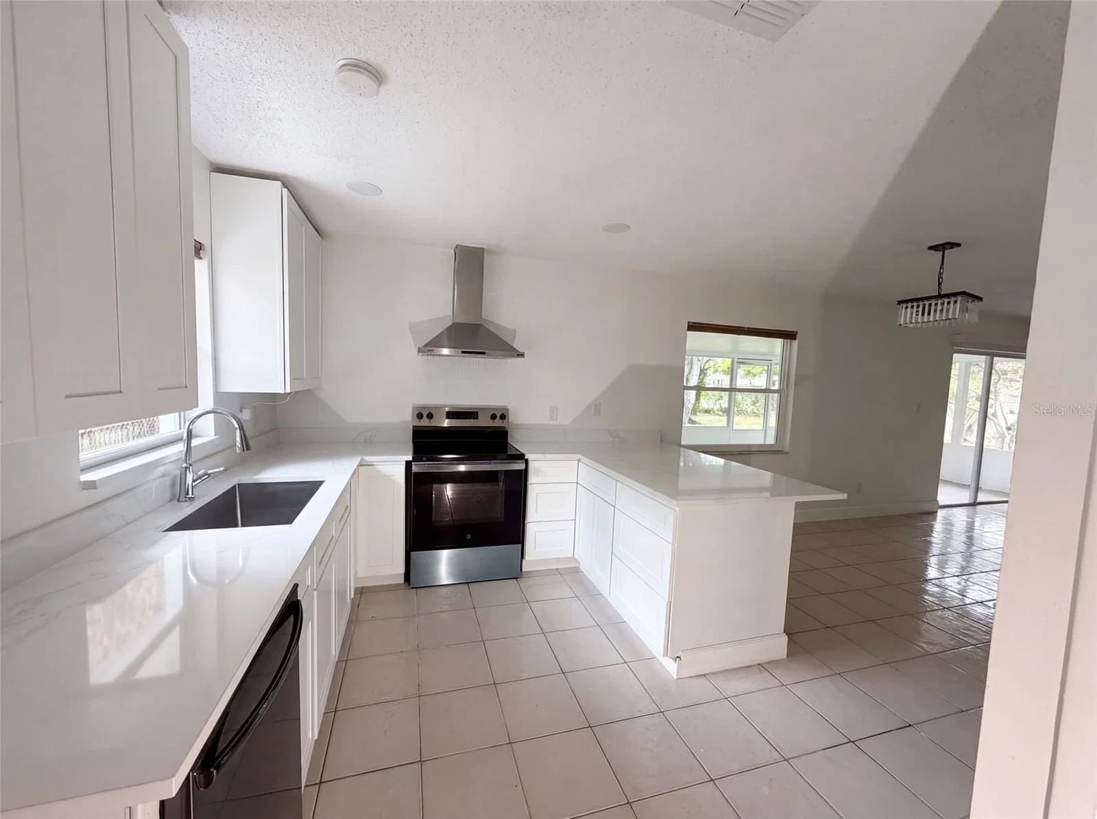 2401 MYAKKA, Orlando, FL 32839 2