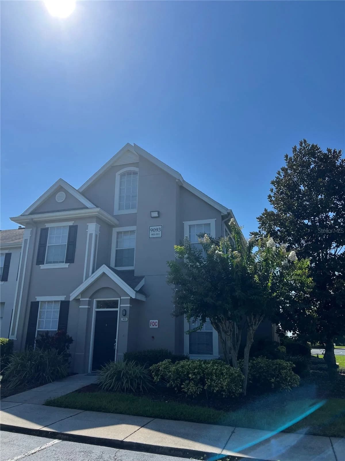 9093 LEE VISTA, Orlando, FL 32829 2