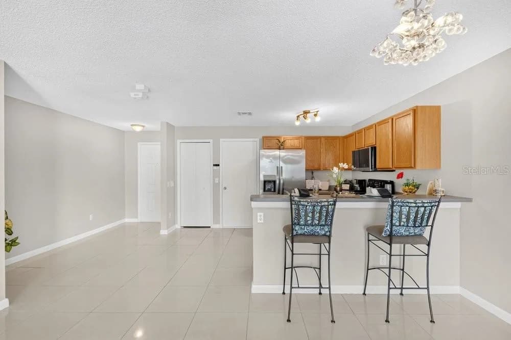 12640 SOMERSET OAKS 5