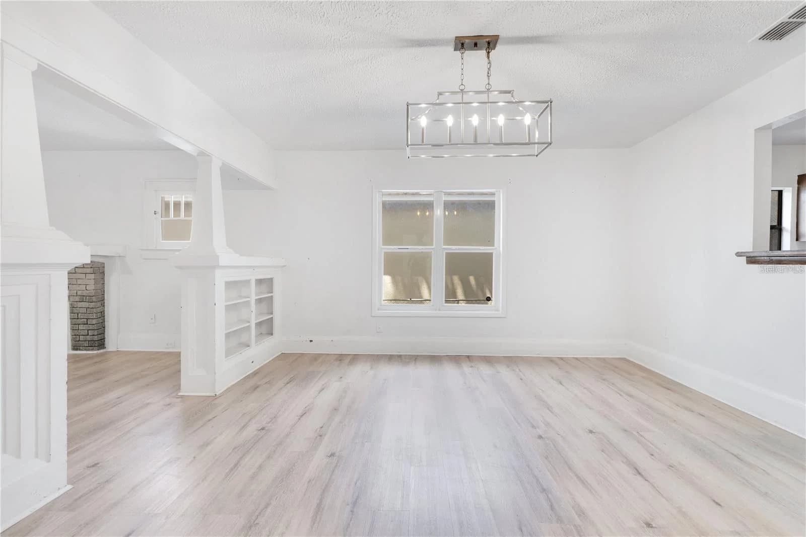 1029 COLYER, Orlando, FL 32805 2