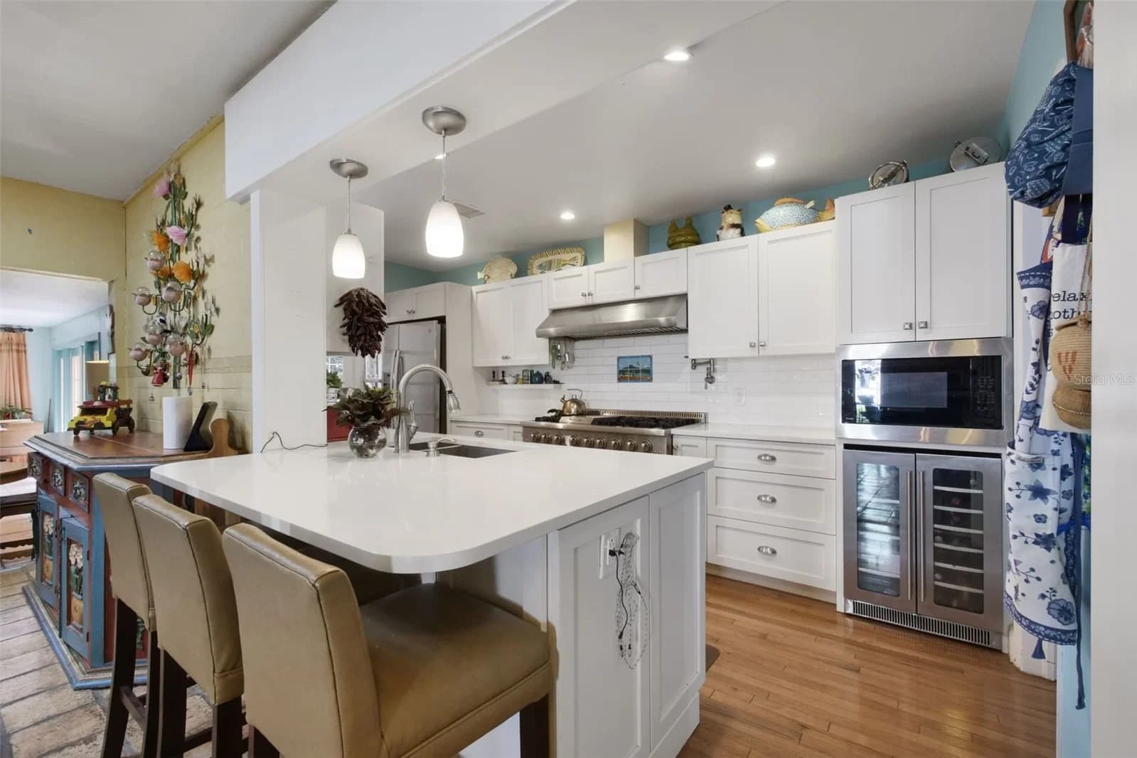 1121 SHOREWOOD 5