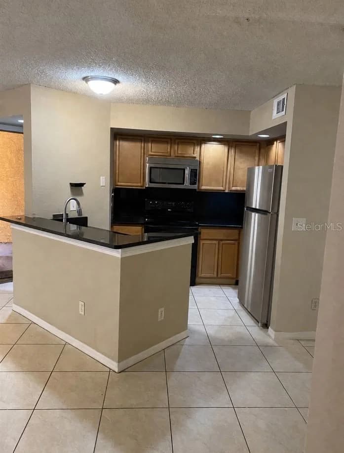 4524 COMMANDER, Orlando, FL 32822 2