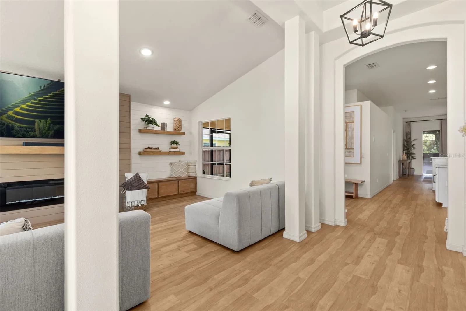 4071 LONGWORTH 4