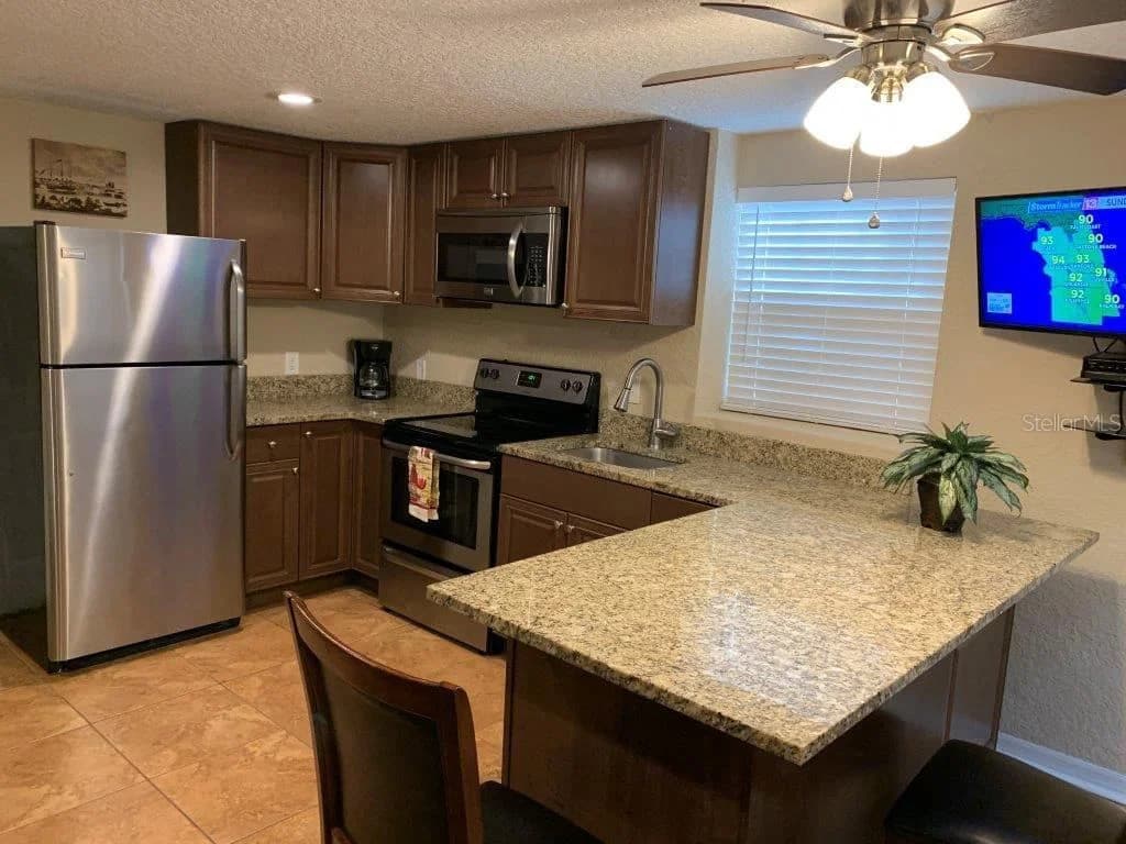 2512 MUSSELWHITE 4