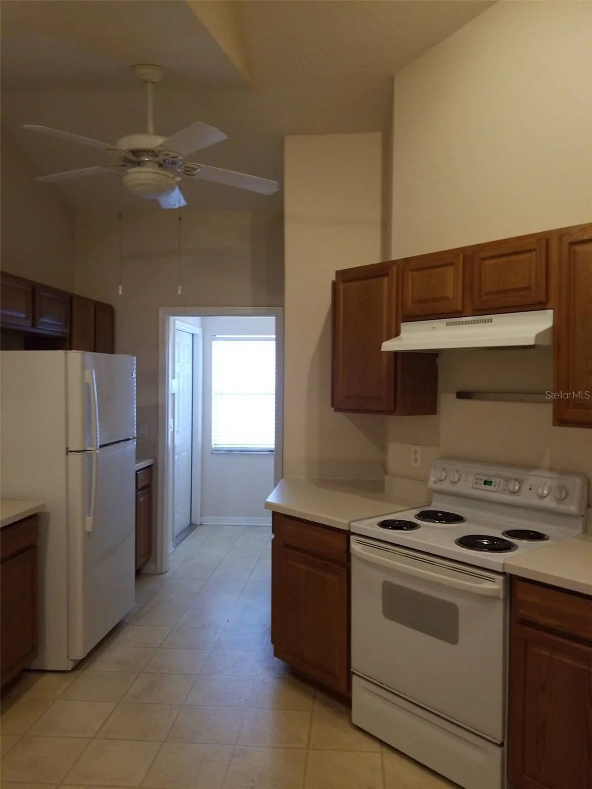 19551 GLEN ELM 4