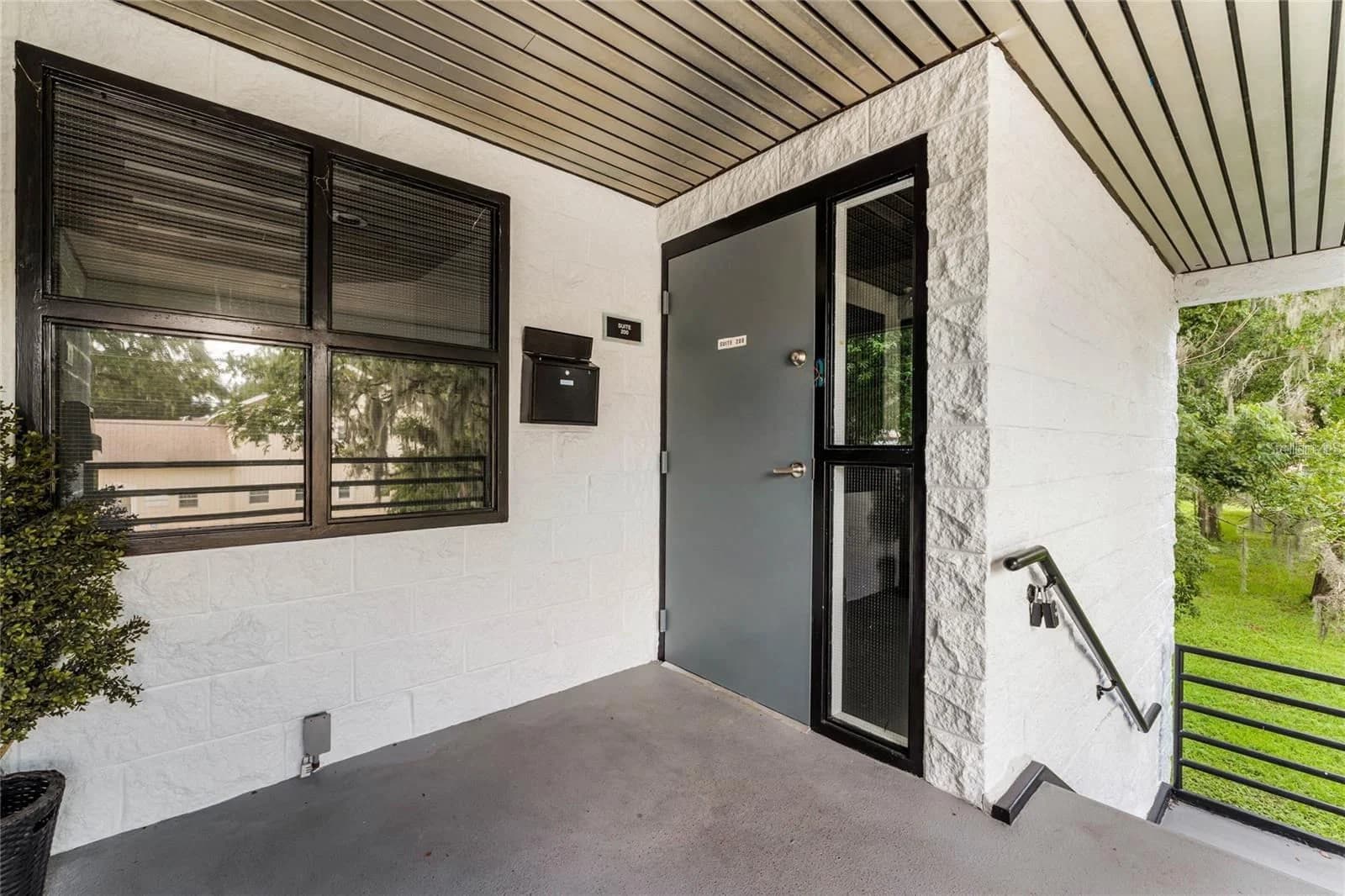 120 MARKS, Orlando, FL 32803 3