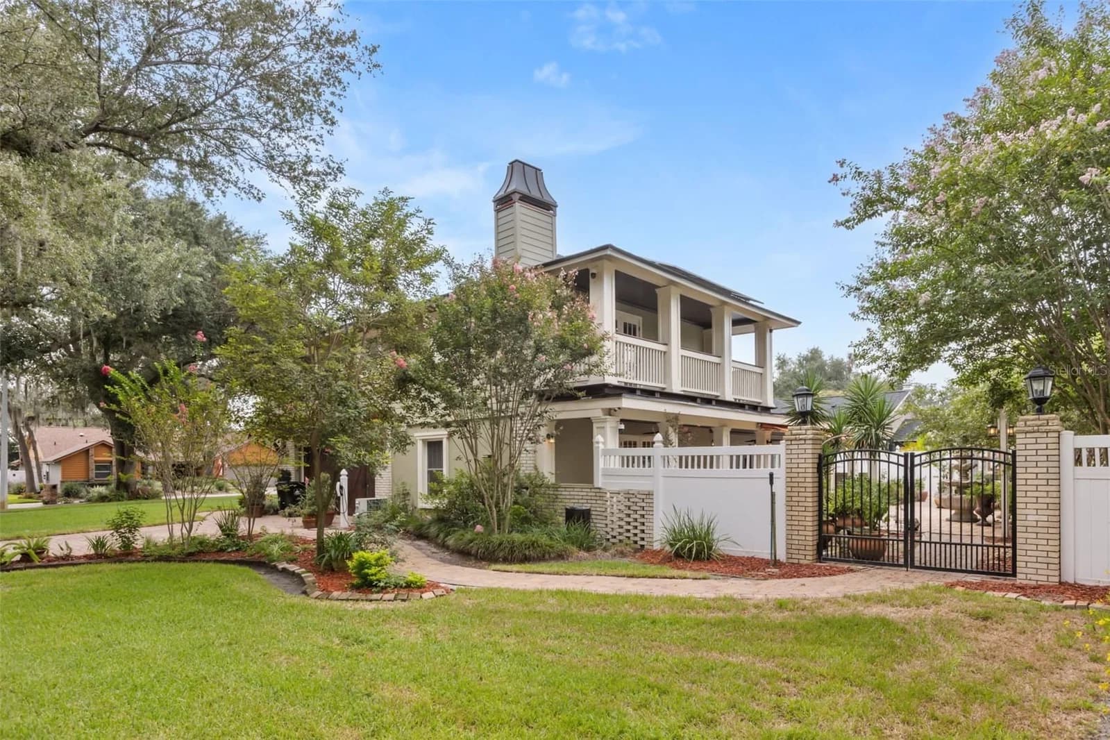 900 LENMORE, Orlando, FL 32812 3