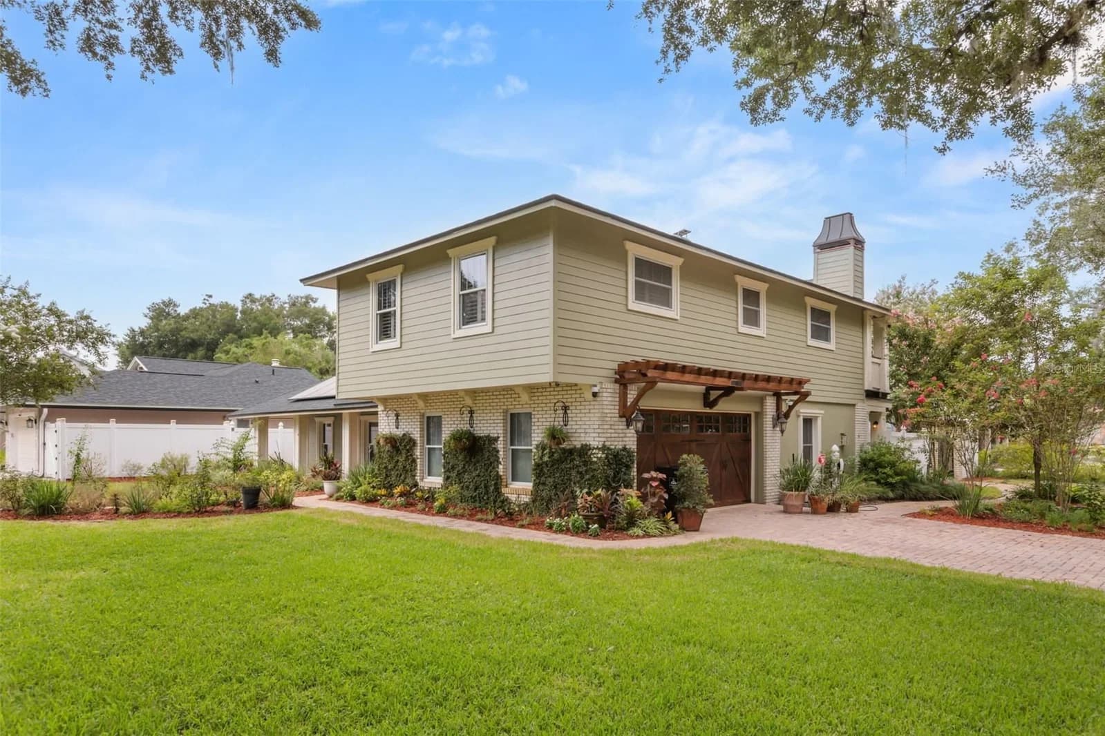 900 LENMORE 4