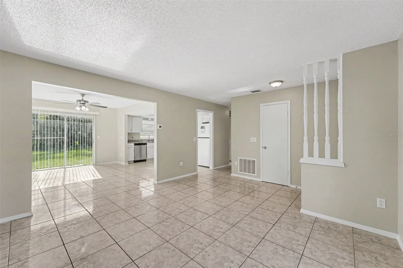 1822 JASPER, Orlando, FL 32807 3