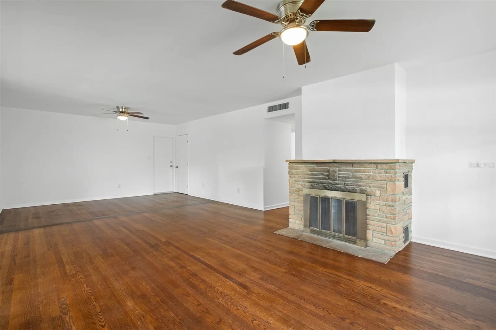 1017 THORNTON, Orlando, FL 32803 3