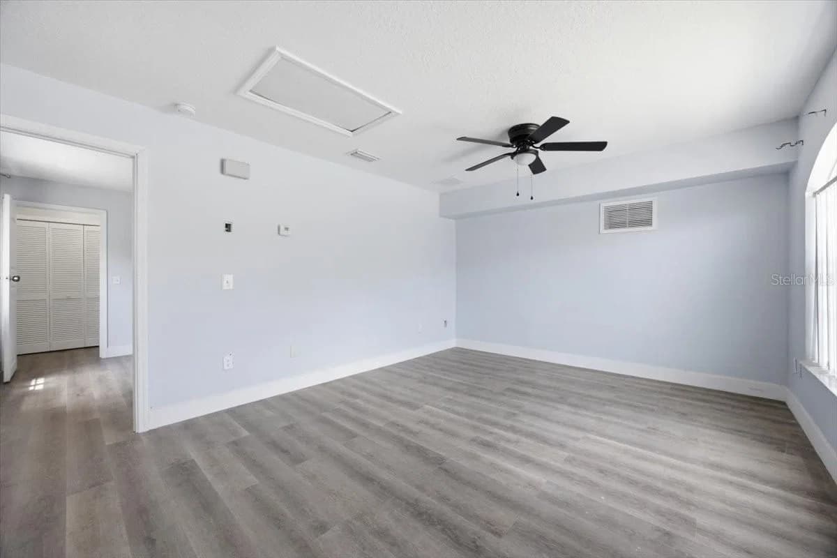 713 WASHINGTON PALM 2