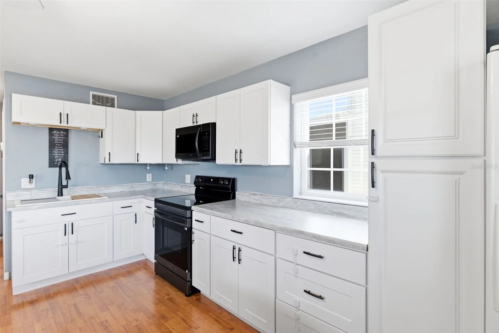 220 ST GEORGE 3
