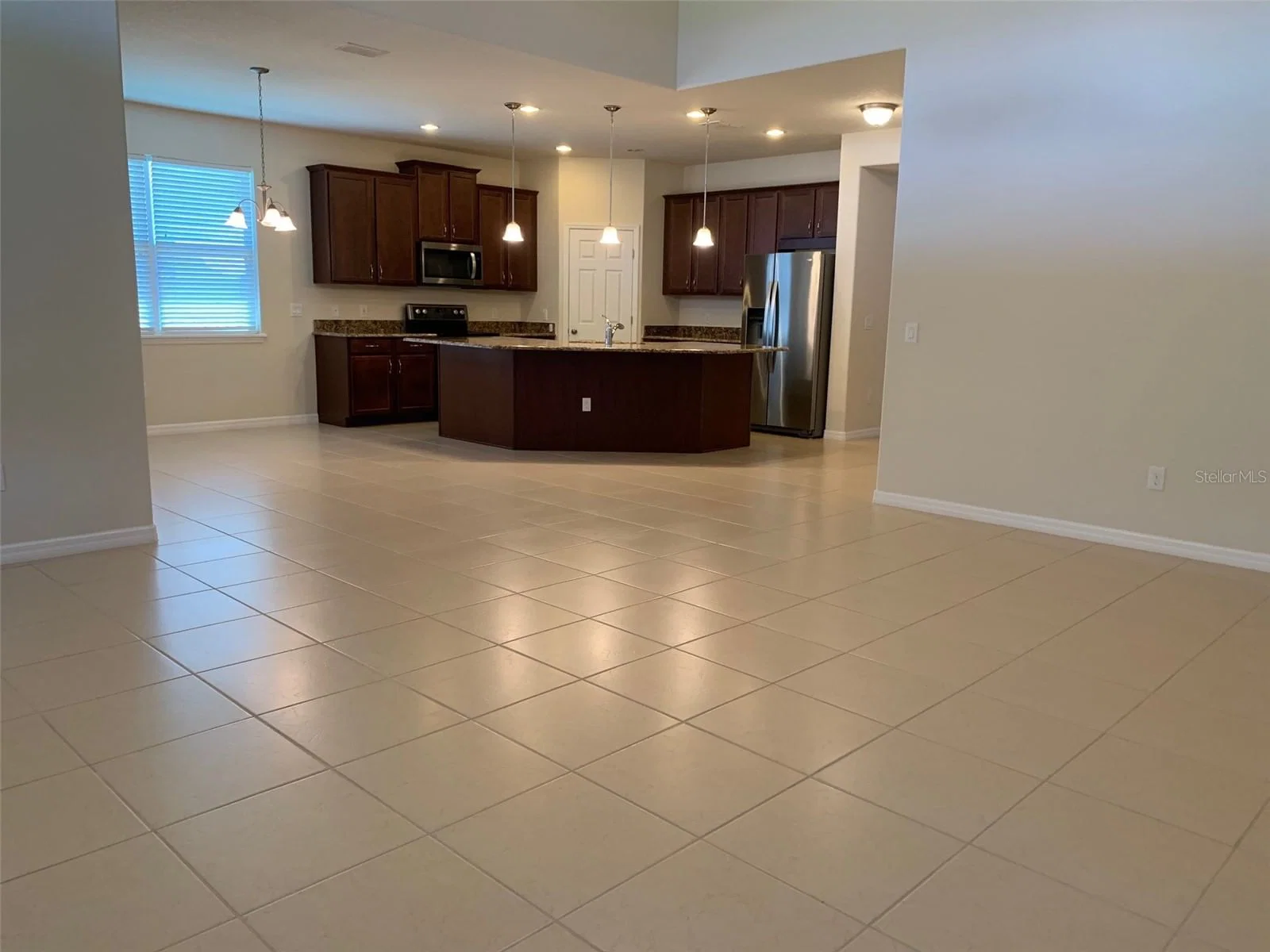 2860 CHANTILLY 5