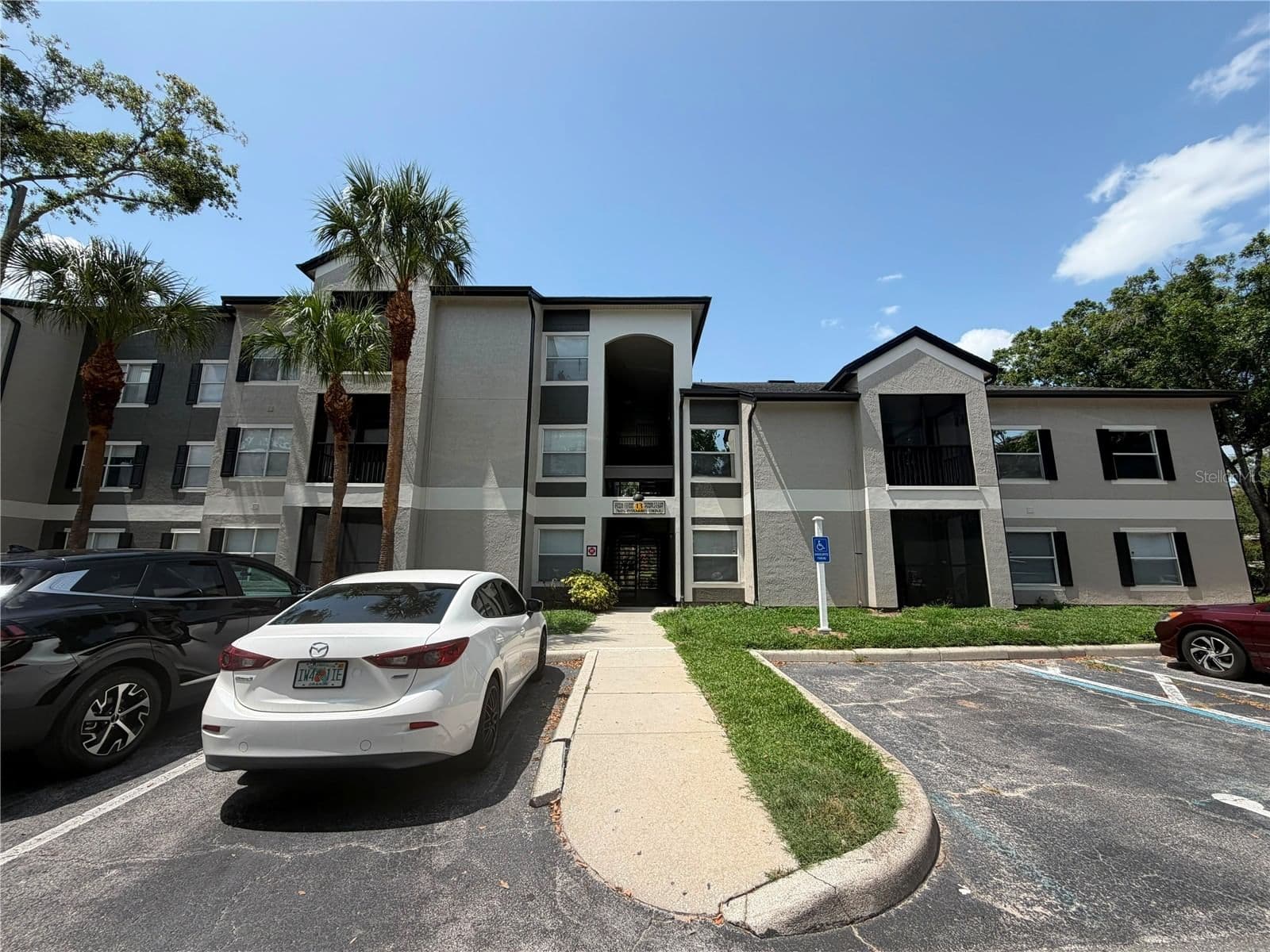 7605 PISSARRO, Orlando, FL 32819 2