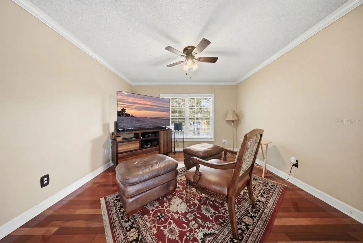 4890 CONWAY, Orlando, FL 32812 2
