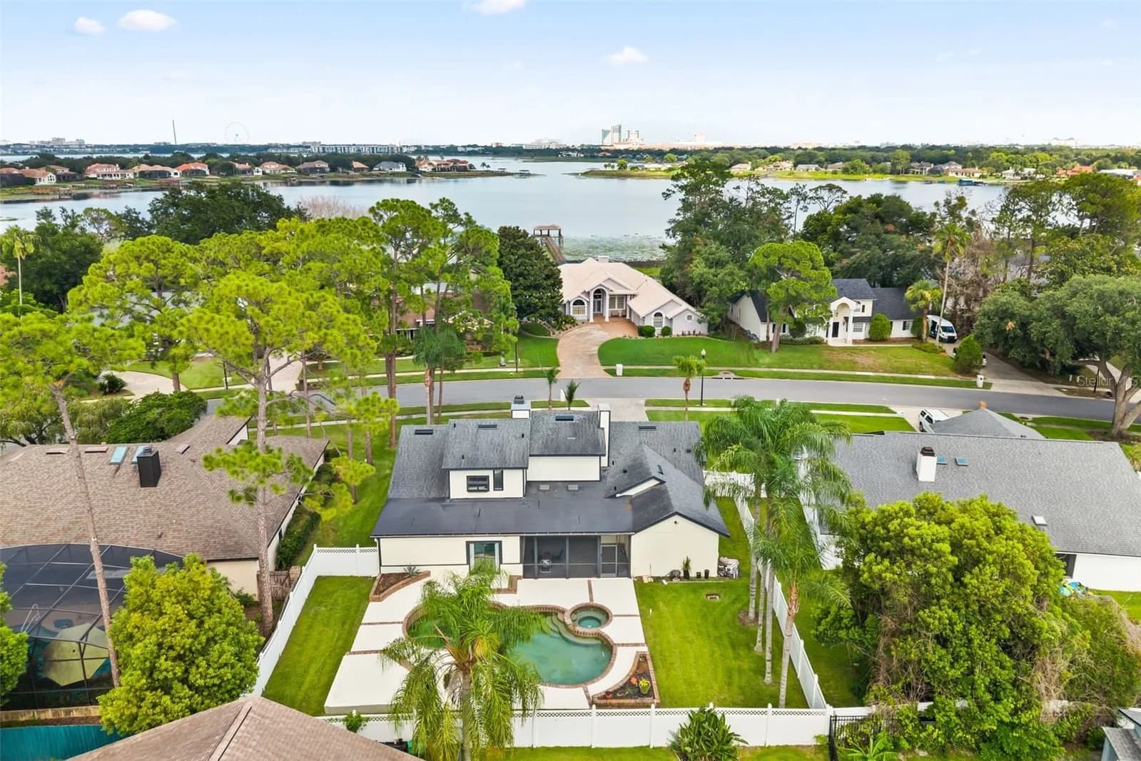 9524 BAY VISTA ESTATES 4