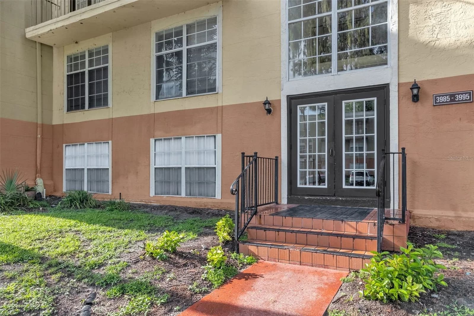 3987 VERSAILLES Drive #3987F, Orlando, FL 32808