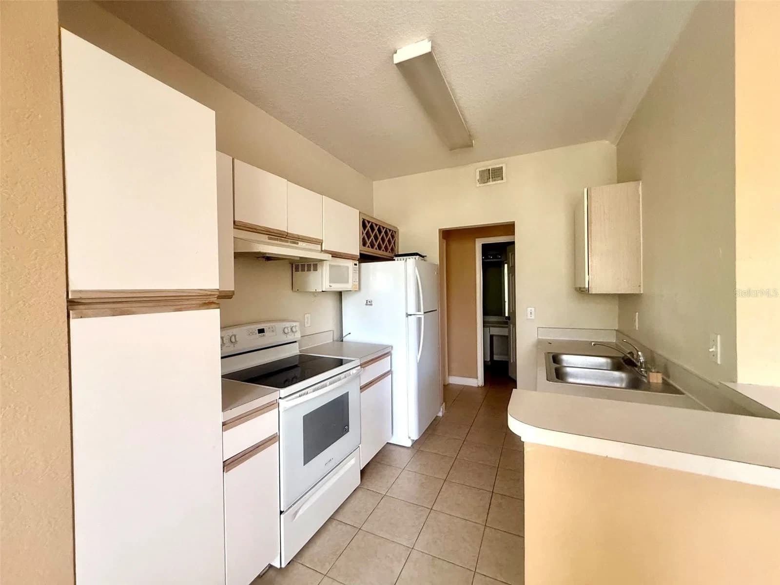 2668 ROBERT TRENT JONES, Orlando, FL 32835 2