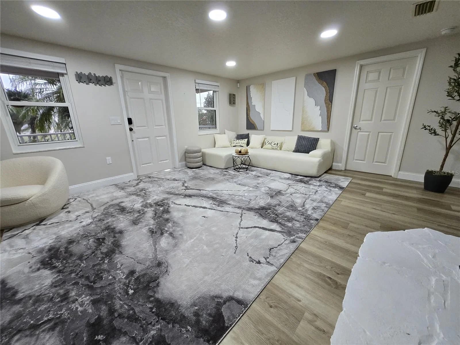 2625 HARRIS 4