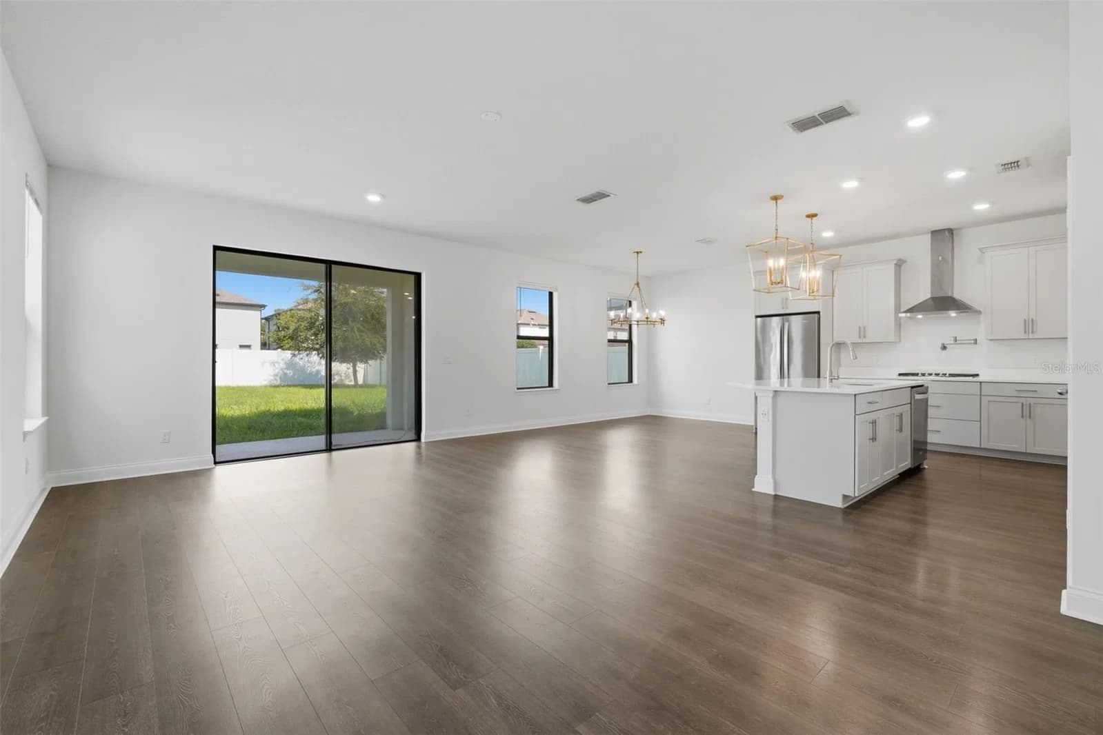 9535 JUNIPER MOSS 4