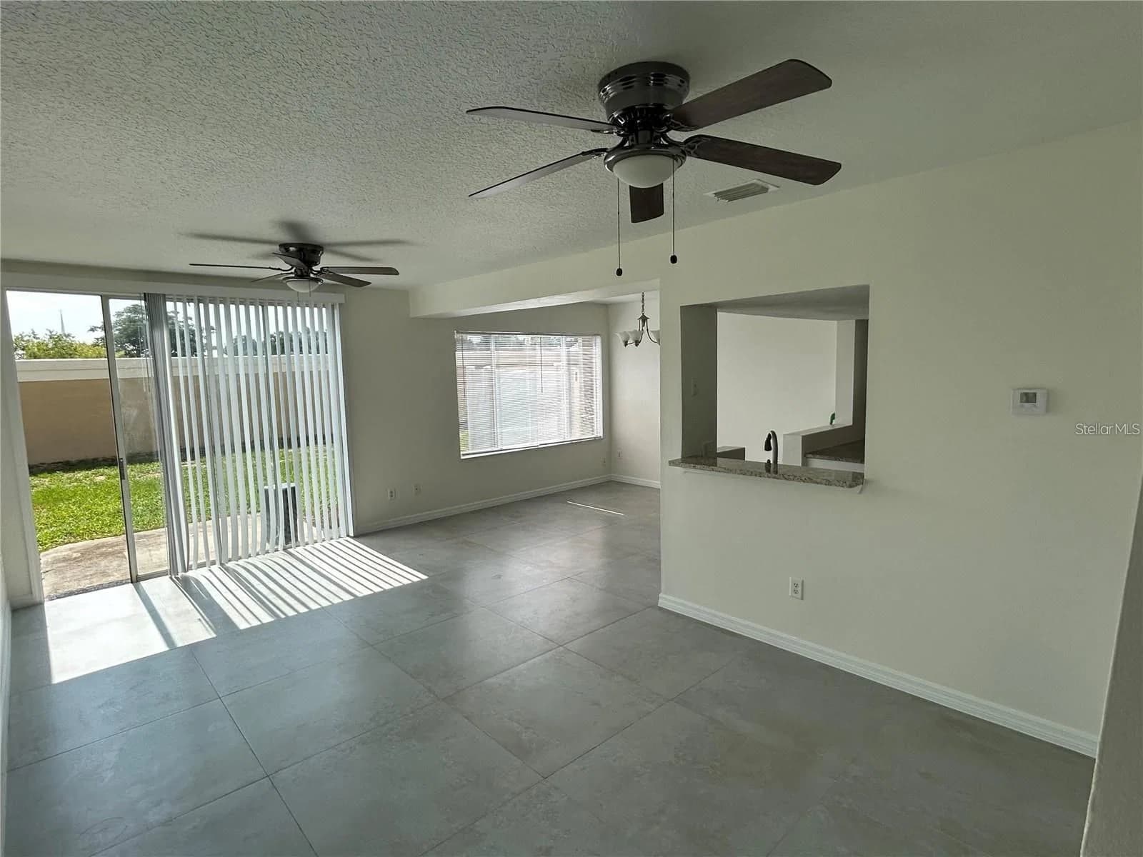 202 WASHINGTON PALM 3