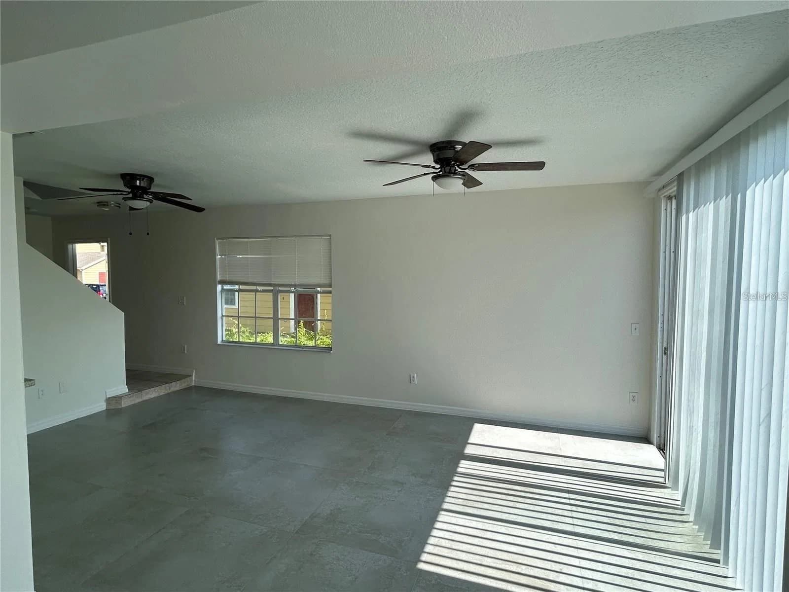 202 WASHINGTON PALM 4