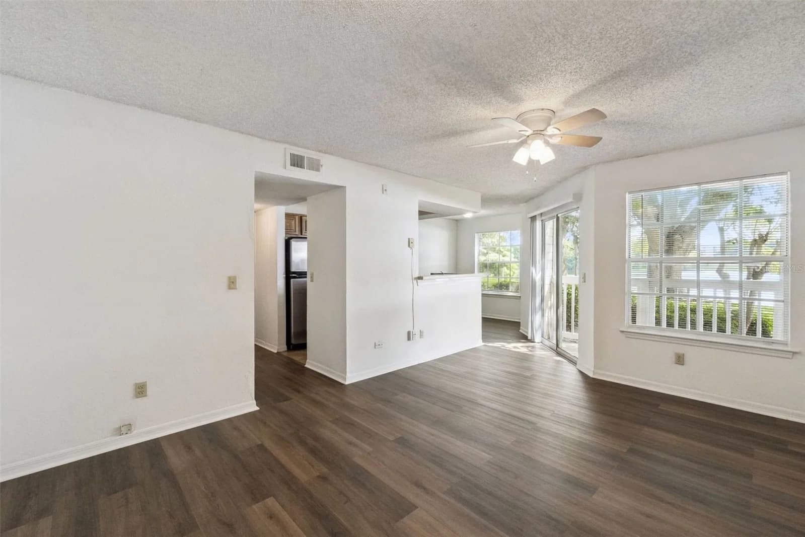 1039 HIAWASSEE, Orlando, FL 32835 2