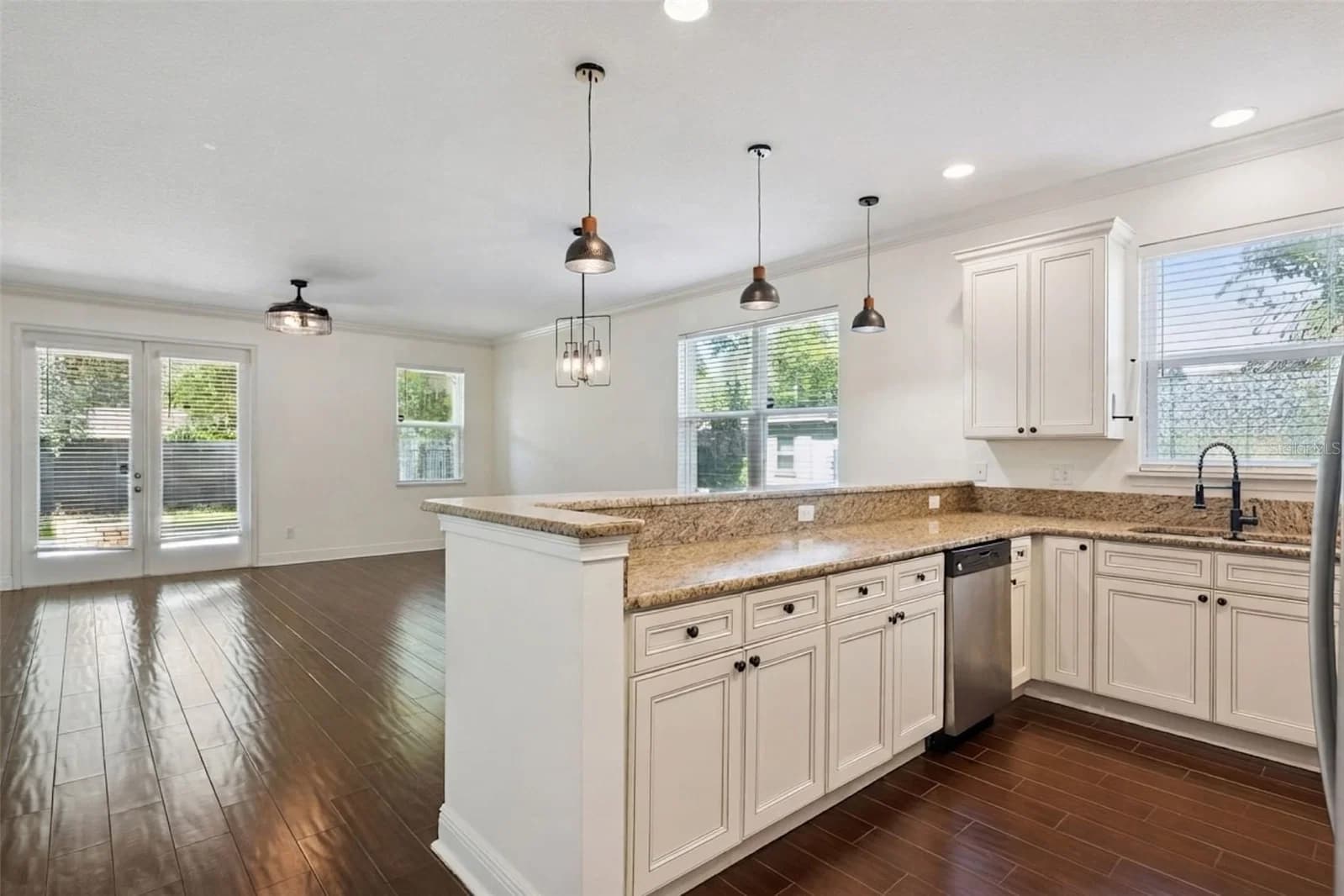 2806 KILGORE, Orlando, FL 32803 3
