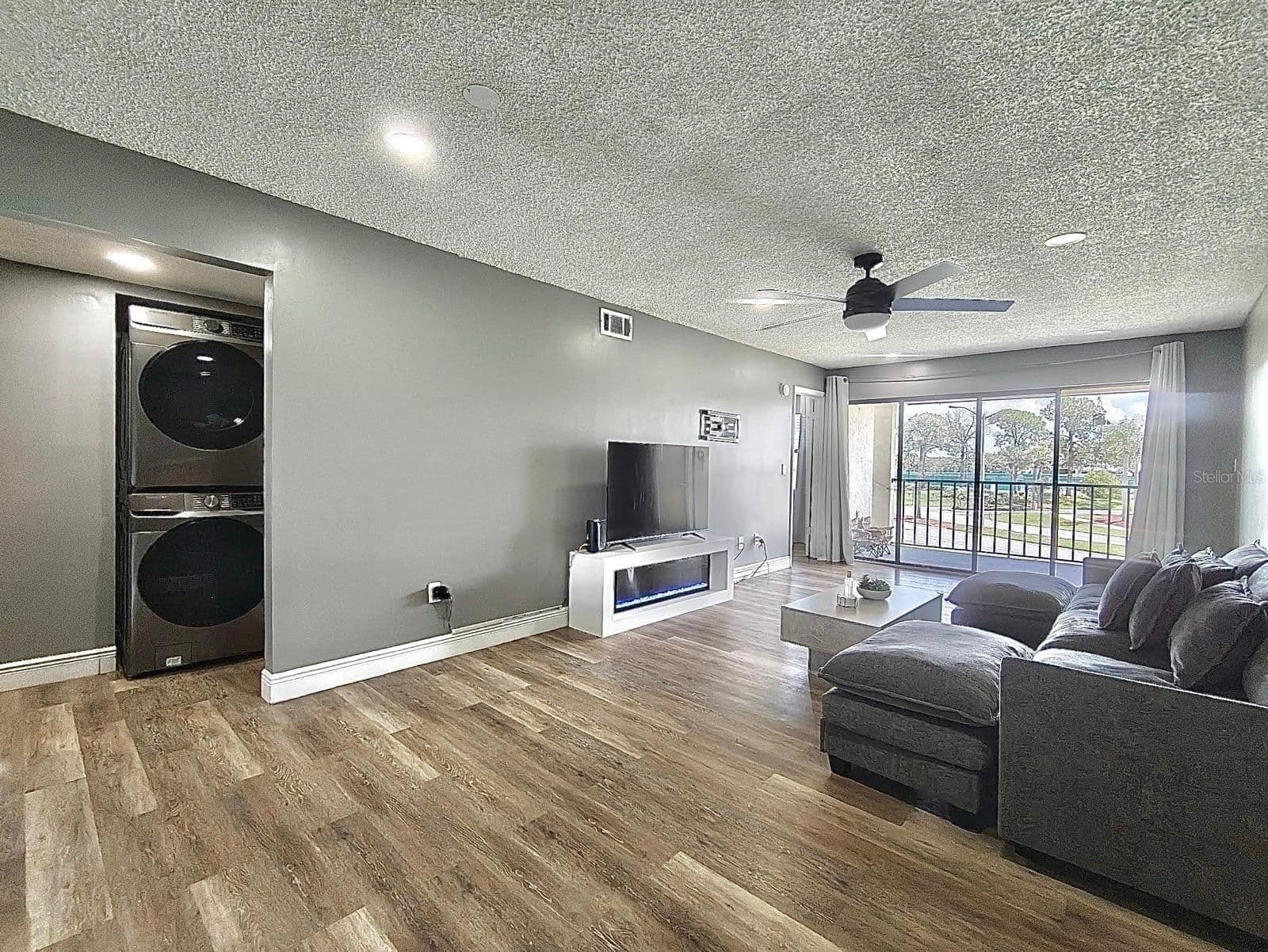 6062 WILLOWPOINTE 4