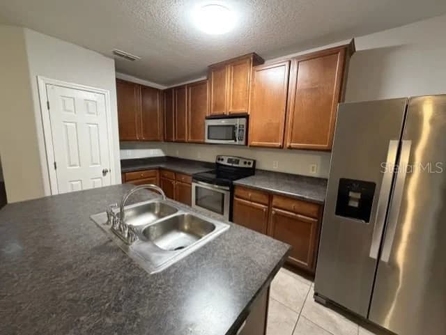 6025 APOLLOS CORNER 4