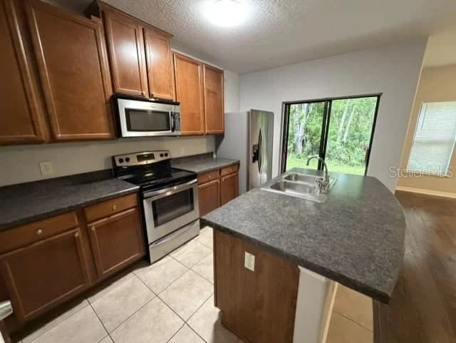6025 APOLLOS CORNER 5