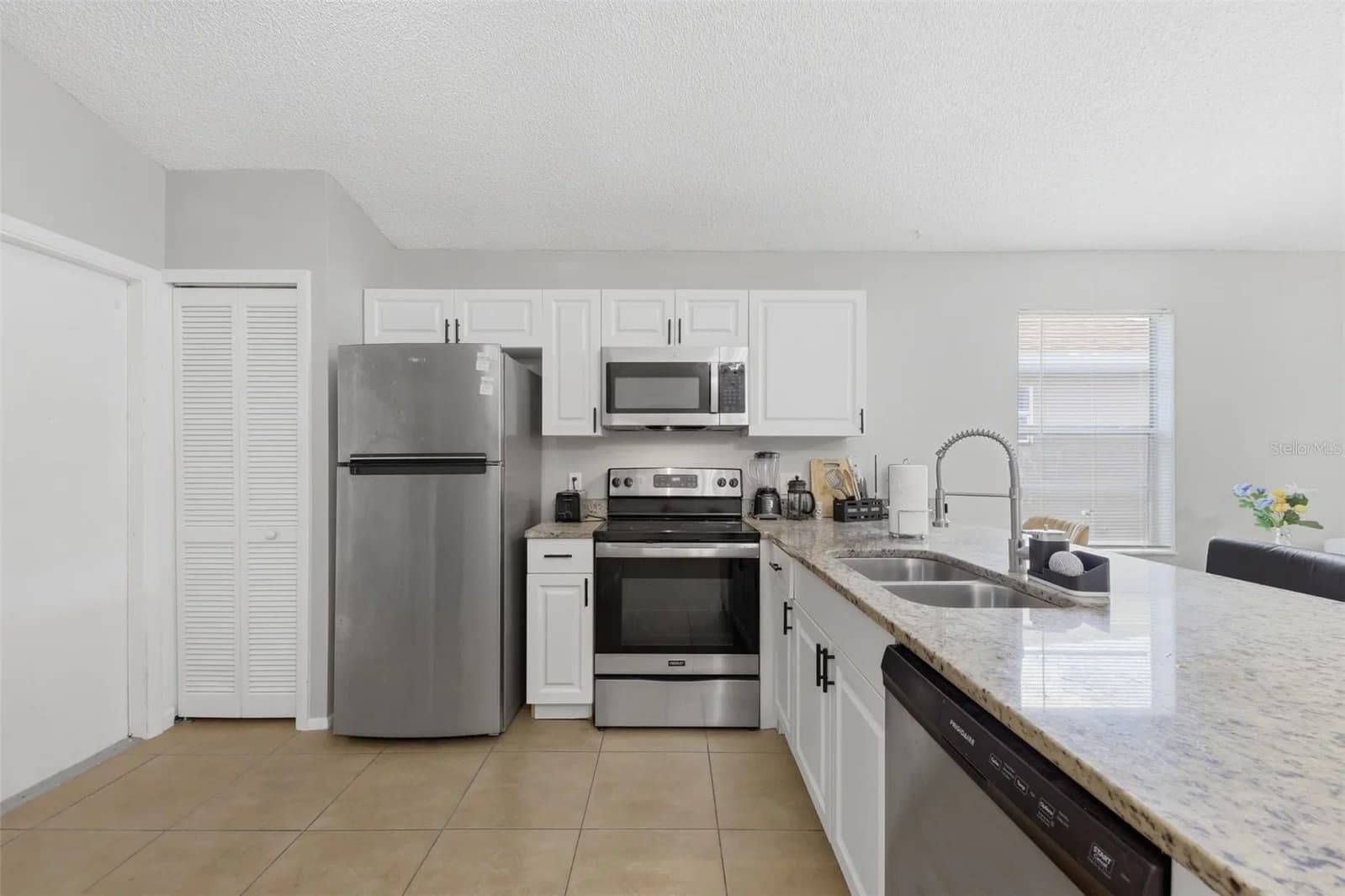 5230 FLORIDA HOLLY 5