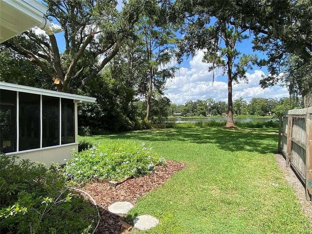 1025 LAKE JESSAMINE 4