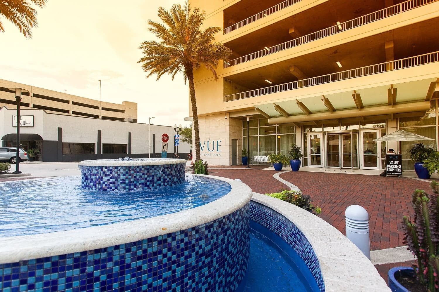 150 ROBINSON, Orlando, FL 32801 2